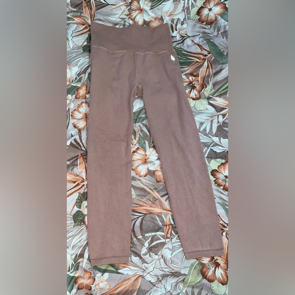 Free Movement Women’s Leggings Size Medium - Picture 1 of 11